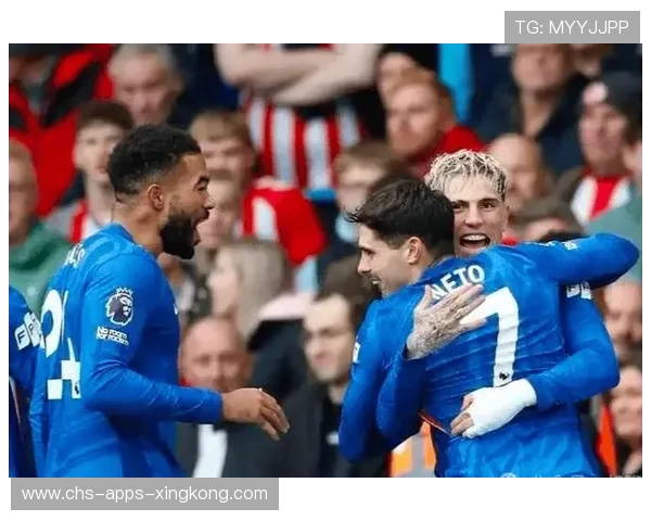 热刺前场逼抢引发连环反击 热刺前场逼抢引发连环反击