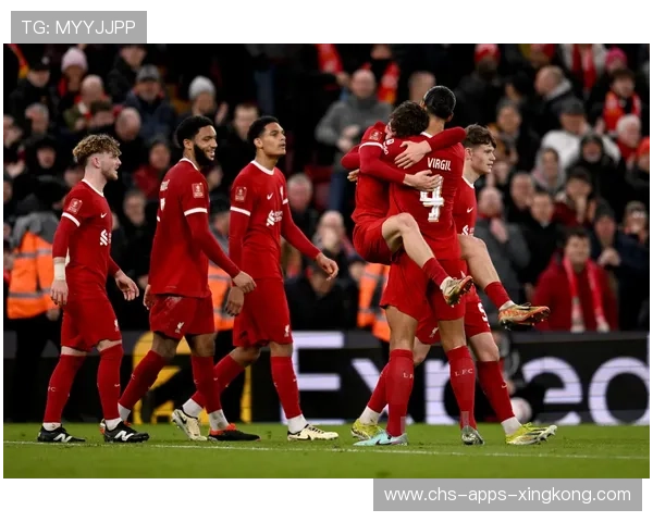 英超利物浦边路传中多次成功，禁区混战再现激情瞬间——一场带你走进沉浸式观赛体验的软文