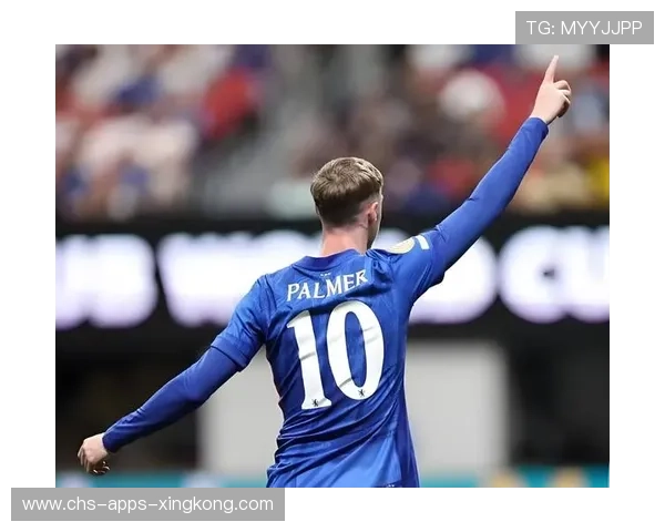 切尔西肋部转移制造杀机,帕尔默爆射得手 切尔西肋部转移制造杀机,帕尔默爆射得手